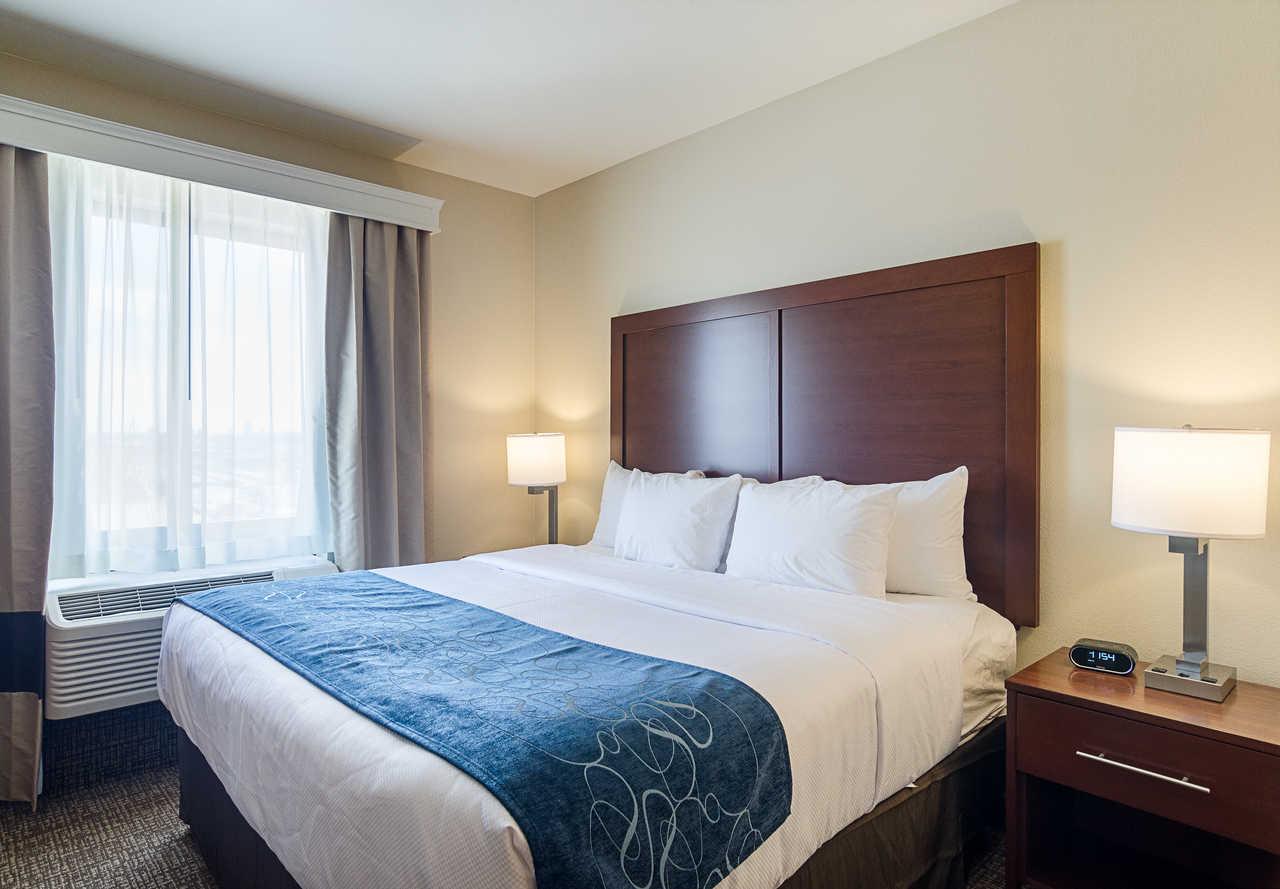 Comfort Suites Near Denver Downtown Экстерьер фото