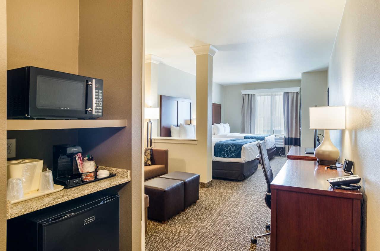 Comfort Suites Near Denver Downtown Экстерьер фото