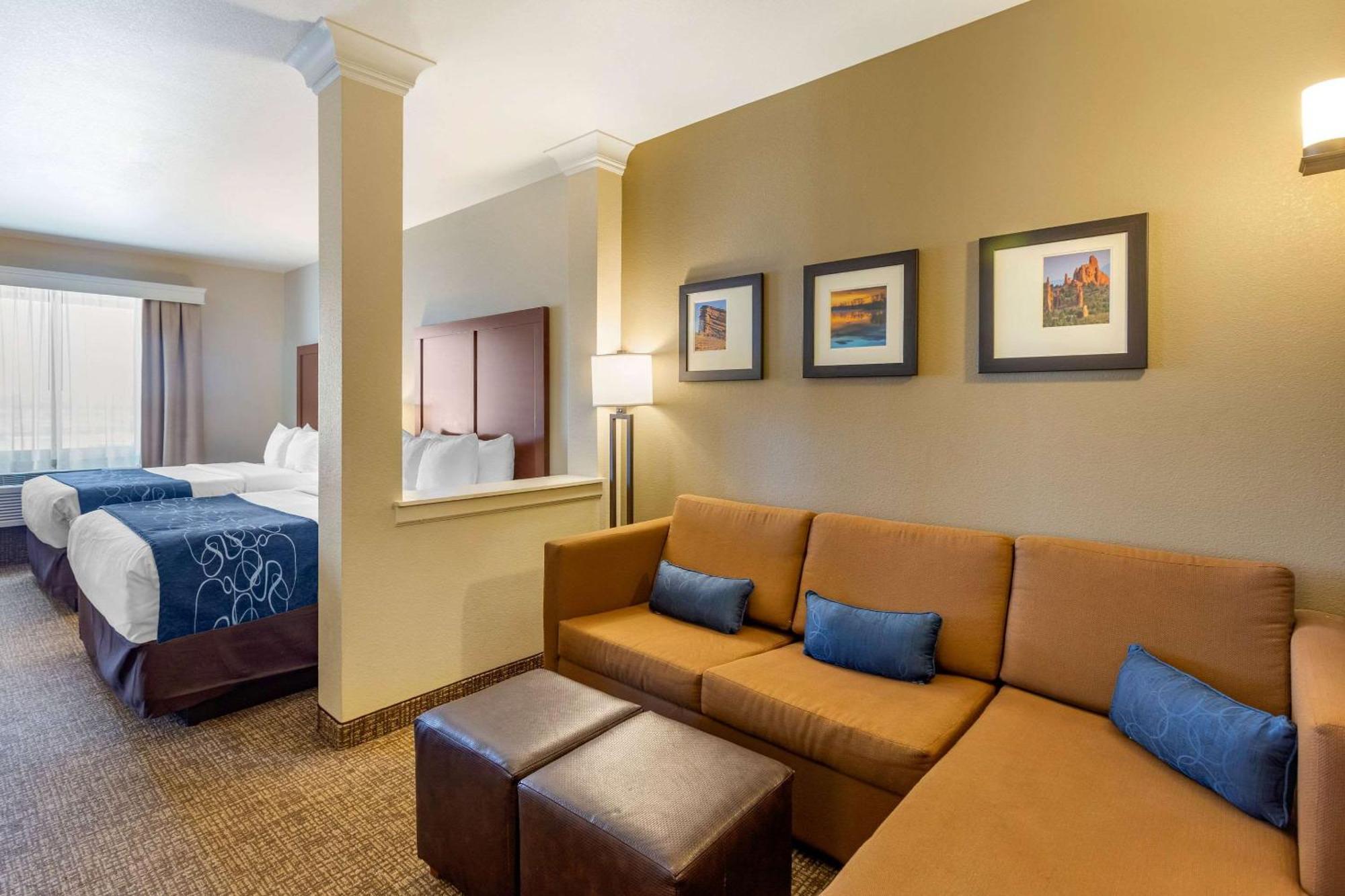 Comfort Suites Near Denver Downtown Экстерьер фото