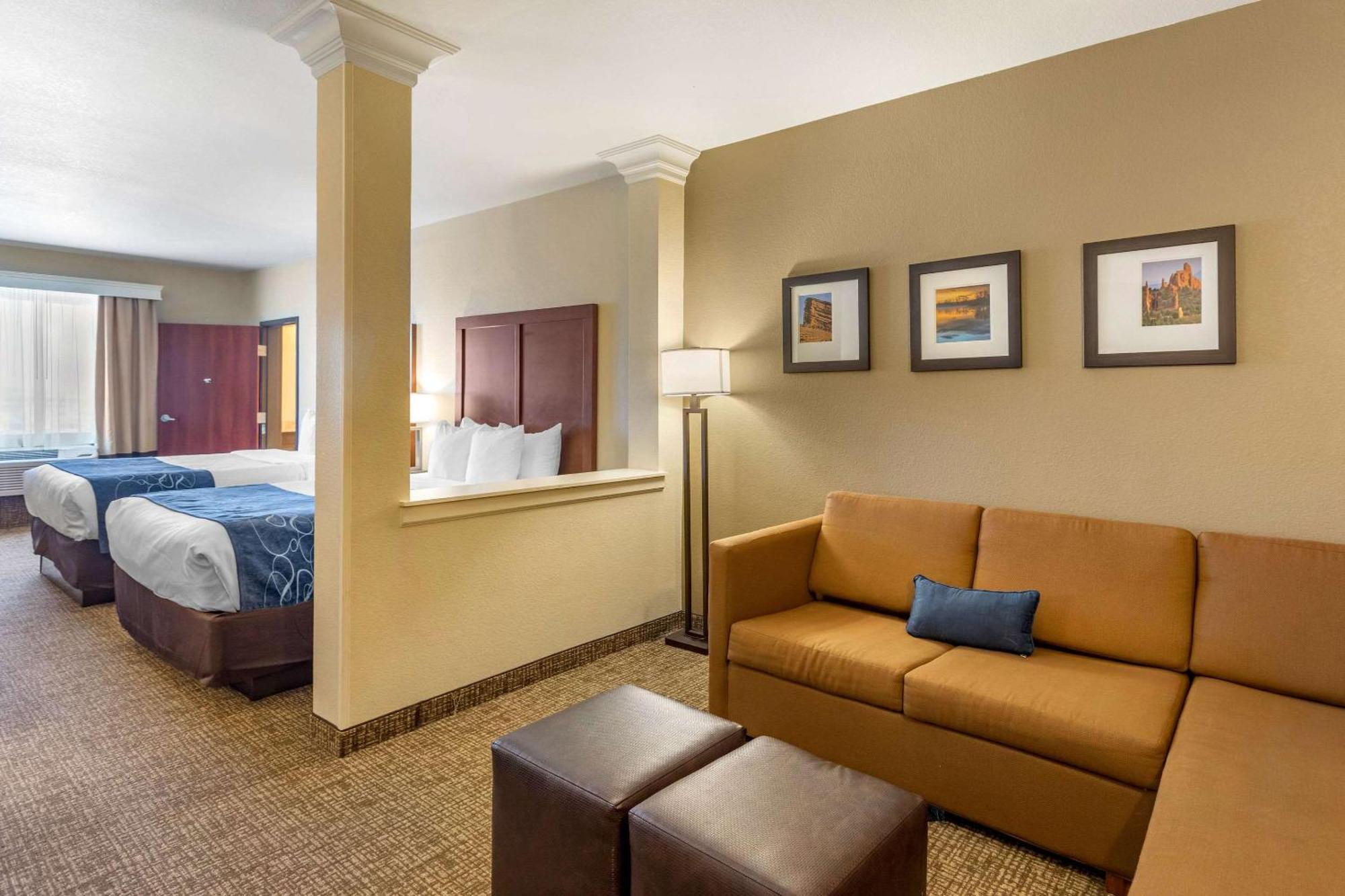 Comfort Suites Near Denver Downtown Экстерьер фото