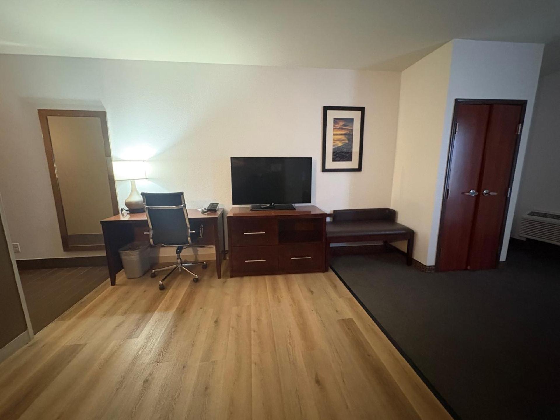 Comfort Suites Near Denver Downtown Экстерьер фото