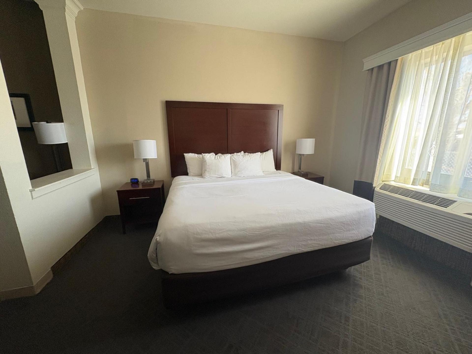 Comfort Suites Near Denver Downtown Экстерьер фото